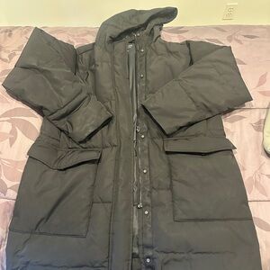 Everlane Black Puffer Jacket